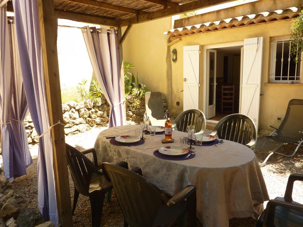Gite De Saint Cassien Montauroux Kültér fotó
